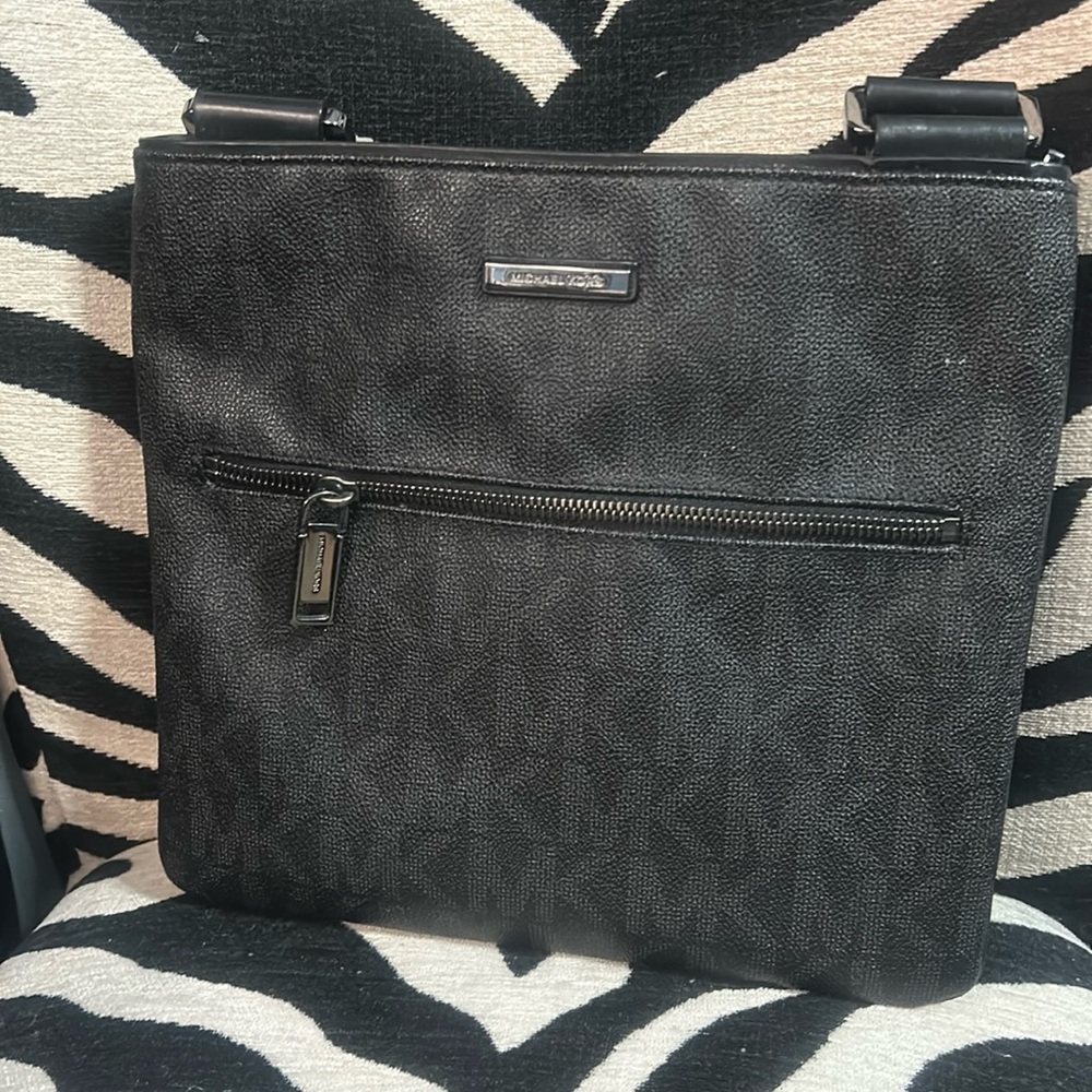 Black Michael Kors Messenger Bag
